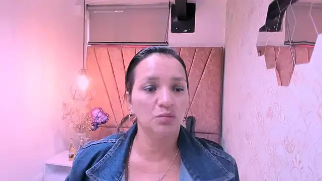 Freechat MarilynMiilf_ on StripChat