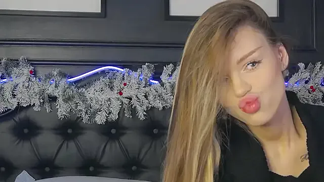 MarilynNova on StripChat