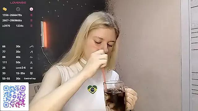 Freechat MaryjaneSpider on StripChat