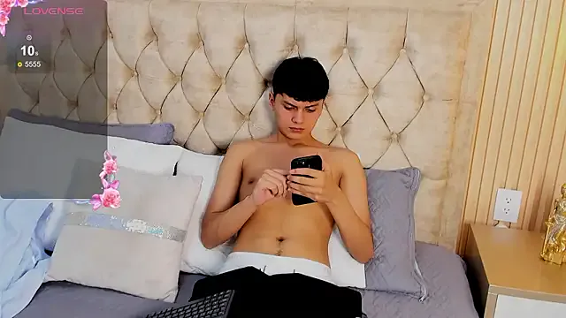 Maxii18_ — cum show