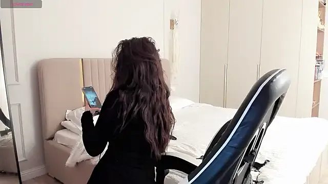 may_mia — Get naked