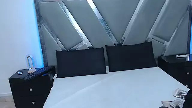 MayaBaker on StripChat 