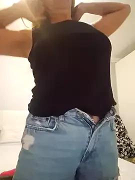 Freechat Melody73 on StripChat