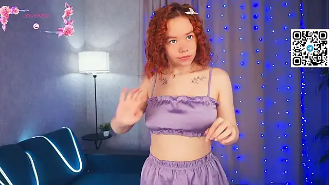 MelodyHasbrouck — air kiss