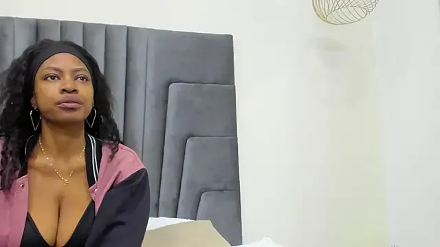 Mia_smith_x1 — Panty off