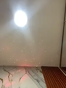 Michelle_ec — Topless