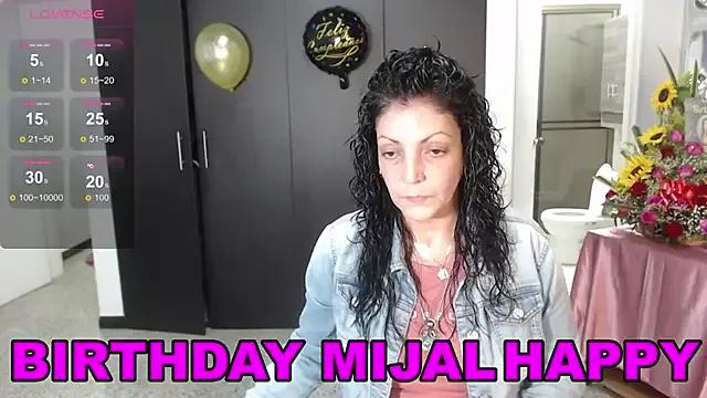 mijal_queen on StripChat 