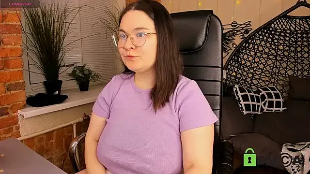Mila_melodyy — Take this top off me!