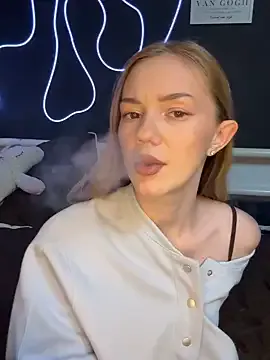 MilaMoone — Take OFF BRA+perfect Naked TITS