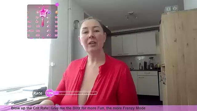 MilfGina from StripChat