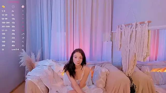 MilliMouse on StripChat 