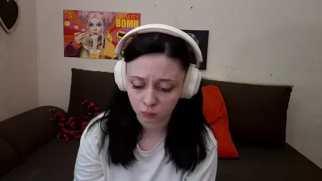 MindyMinty — boobs close up <3