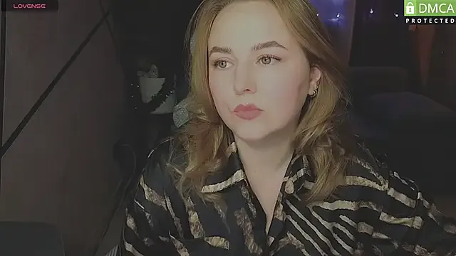 Mira_Mermayd — tease show big tits