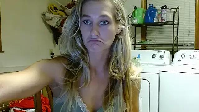 missymilf on StripChat 