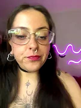 Mizztikaa on StripChat