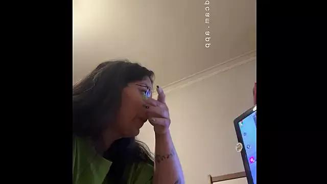 Mizztikaa from StripChat