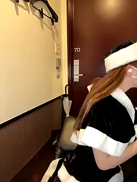 Moe_v_v on StripChat