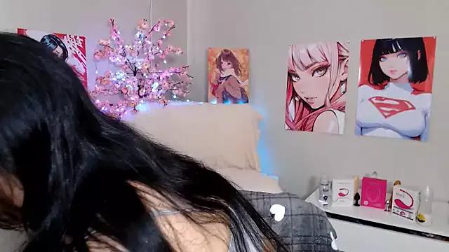 Freechat Moertomlly on StripChat