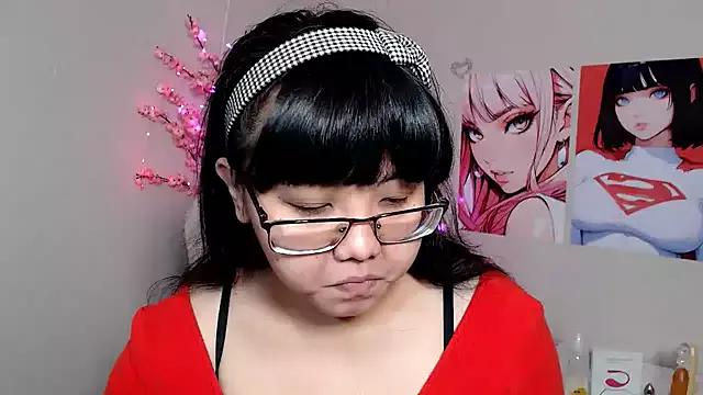 Freechat Moertomlly on StripChat