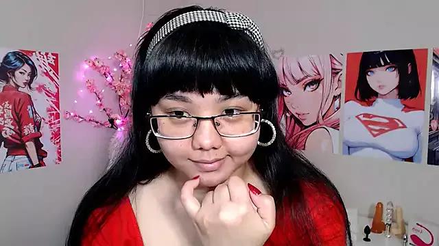 Freechat Moertomlly on StripChat