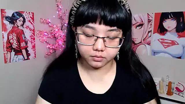 Freechat Moertomlly on StripChat