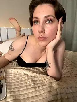 Molli_Luv on StripChat 