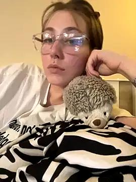 Molli_Luv on StripChat 