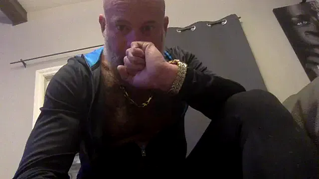 Muscledick40 — Not here for long tell what to do