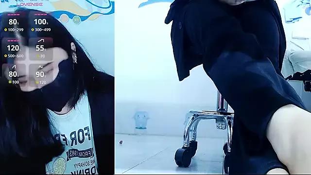 Mya8860 on StripChat