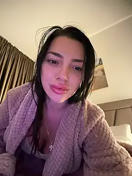 MyaSplash on StripChat