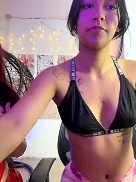 Nahomy_cute1 from StripChat