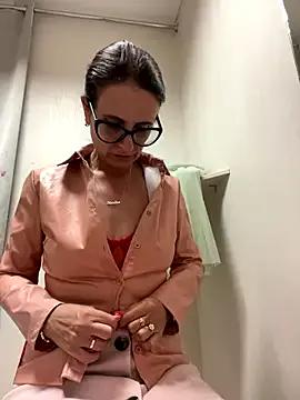 NataKitten on StripChat 