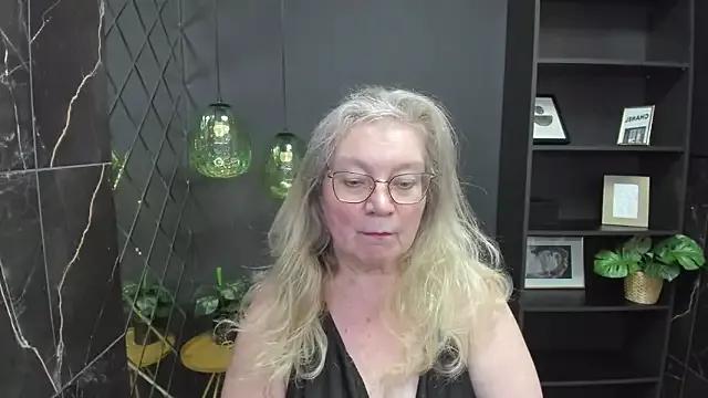 NataliMellow on StripChat 
