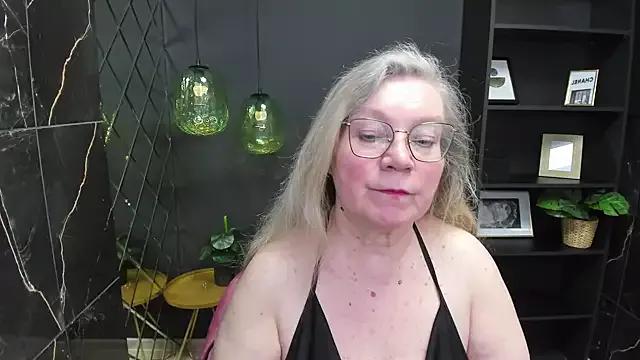 NataliMellow on StripChat 