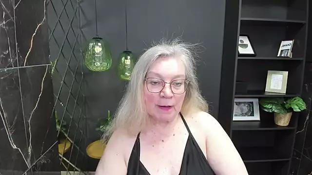 NataliMellow on StripChat 