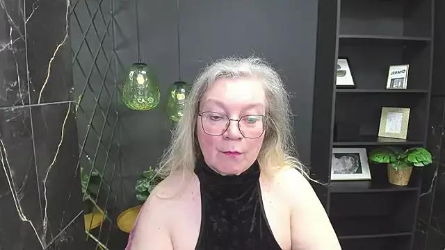NataliMellow on StripChat 