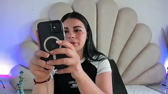 Natasha__Blue on StripChat 