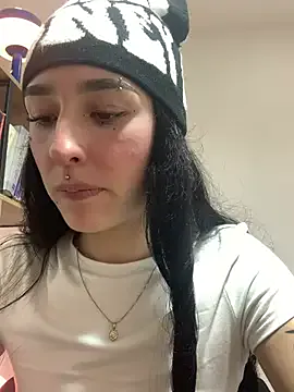 NickieCute-