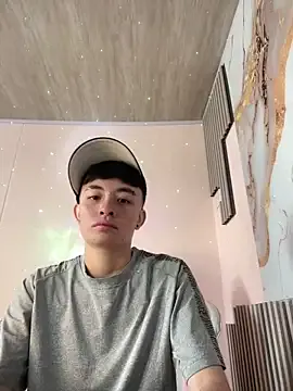 nico_18x — fingers in my pussy