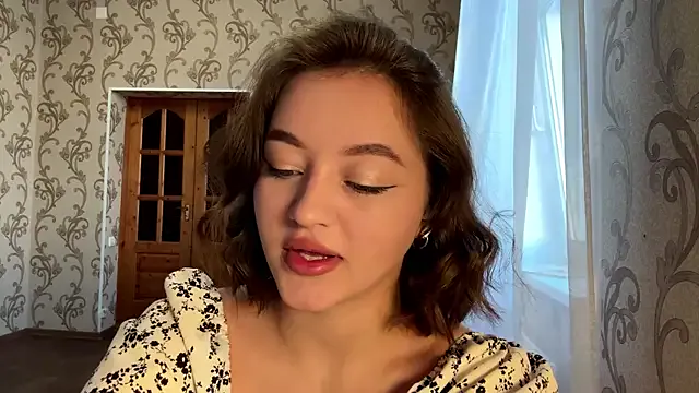 Niel_Zxw — Bite my lips close to you