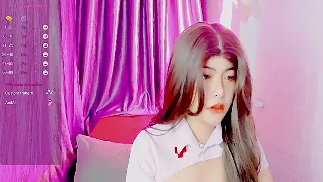 Nina_2025 on StripChat 