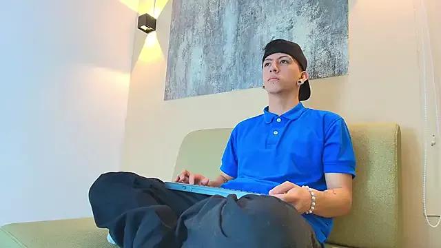 NOHA_CRAYG from StripChat