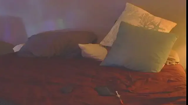 NWBuilt on StripChat