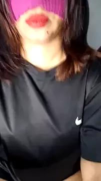 Oshadi_ruchira from StripChat