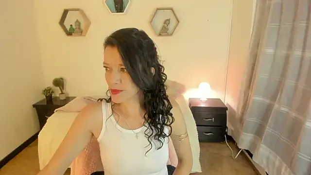 Paloma_victory — 10 spank
