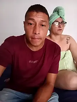pareja_latina1483 — Anal toy