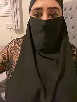 Pari_Persianbaddie6