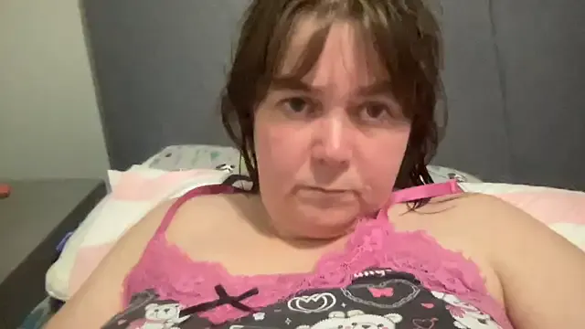 ParisNova on StripChat