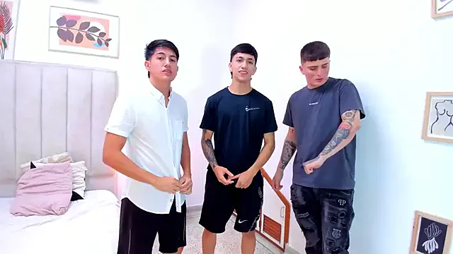 Party_WallenV2 — girl naked + suck cocks