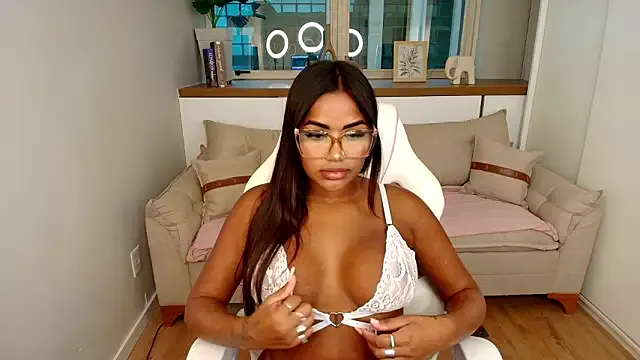 Paula_Thomass — HOT OIL SHIOW + MASSAGE